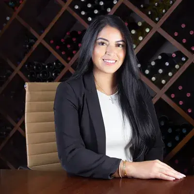 Luzzie Campoverde Photo